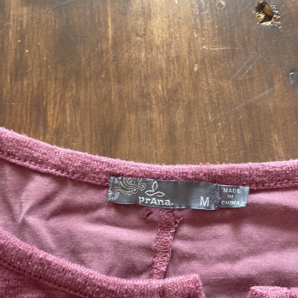 Prana raspberry colored shirt size medium - Picture 2 of 3
